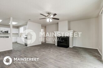 6839 Flaming Ridge Dr in Converse, TX - Building Photo - Building Photo