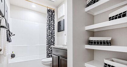 Yorktown Heights in Corpus Christi, TX - Foto de edificio - Building Photo