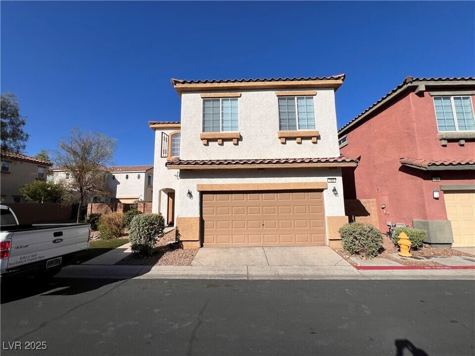733 Easter Lily Pl in Henderson, NV - Foto de edificio