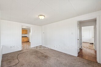 16 Eggers Ave in Belle Vernon, PA - Building Photo - Building Photo