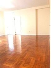 55 W 55th St-Unit -4B in New York, NY - Building Photo - Building Photo