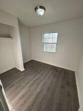 741 St Martin Dr in Sauget, IL - Building Photo - Building Photo