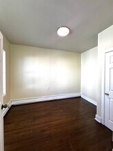 101 1/2 Ocean Ave in Jersey City, NJ - Building Photo - Building Photo