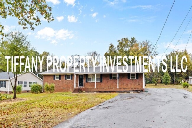 317 Amon Ln in Pineville, NC - Building Photo - Building Photo