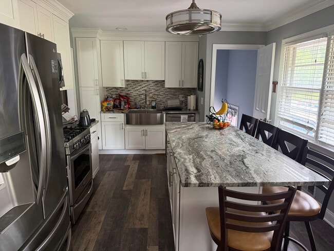 5 Larch Ln in Hillsborough, NJ - Building Photo - Building Photo