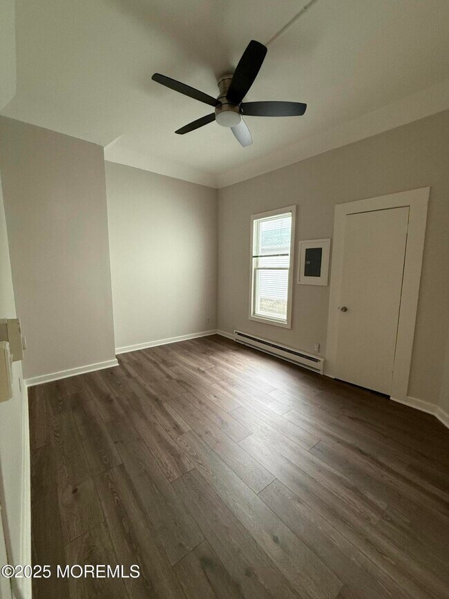 409 Sixth Ave in Asbury Park, NJ - Building Photo - Building Photo