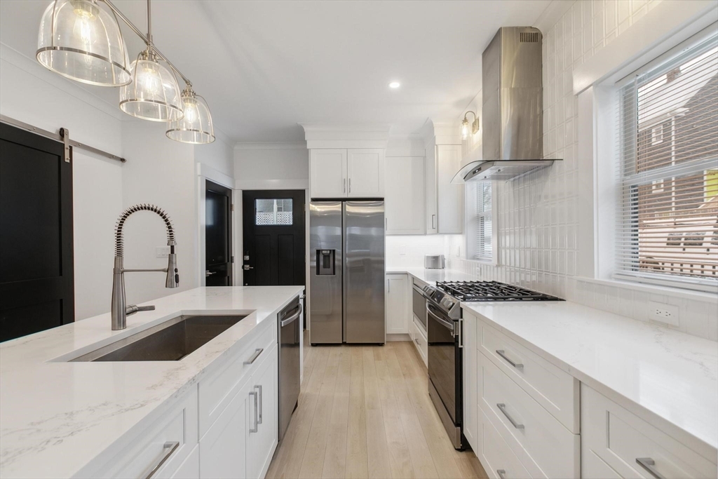 30 Baldwin St in Malden, MA - Building Photo