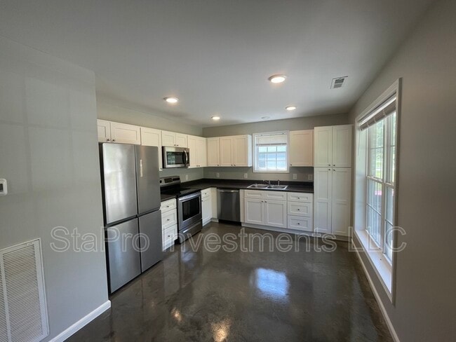 146 Henry Rd in Goodlettsville, TN - Building Photo - Building Photo