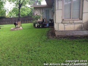 354 Barbara Dr in San Antonio, TX - Foto de edificio - Building Photo