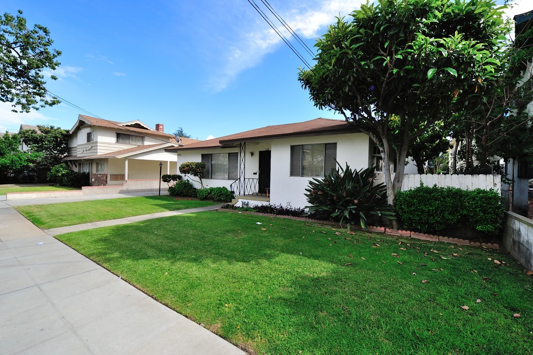 112 Park St in Alhambra, CA - Building Photo