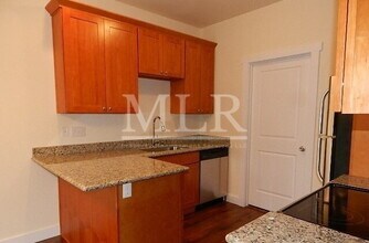 8013 Cirque Dr W in University Place, WA - Building Photo - Building Photo