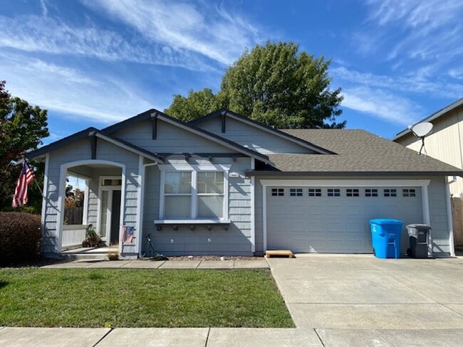 2447 Teaberry St in Santa Rosa, CA - Building Photo - Building Photo
