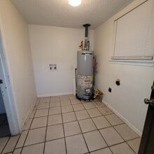 804 Lyndell Ct in Chalmette, LA - Building Photo - Building Photo