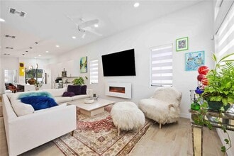 7520 N Coolidge Ave in Tampa, FL - Building Photo - Building Photo