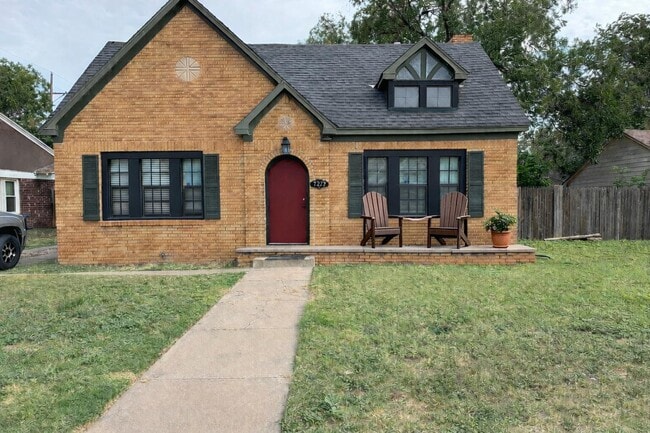 property at 2222 17th St