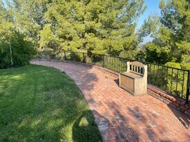 19124 Clymer St in Porter Ranch, CA - Building Photo