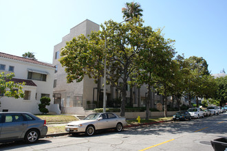 New Hampshire Apartments in Los Angeles, CA - Building Photo - Building Photo