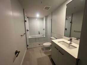 132 NE 22nd St, Unit B1 in Miami, FL - Building Photo - Building Photo