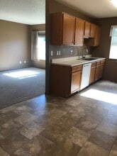 130 Park Pl in Salem, SD - Building Photo - Building Photo