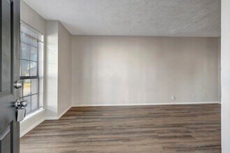 710 Rachels Trl in Hermitage, TN - Foto de edificio - Building Photo