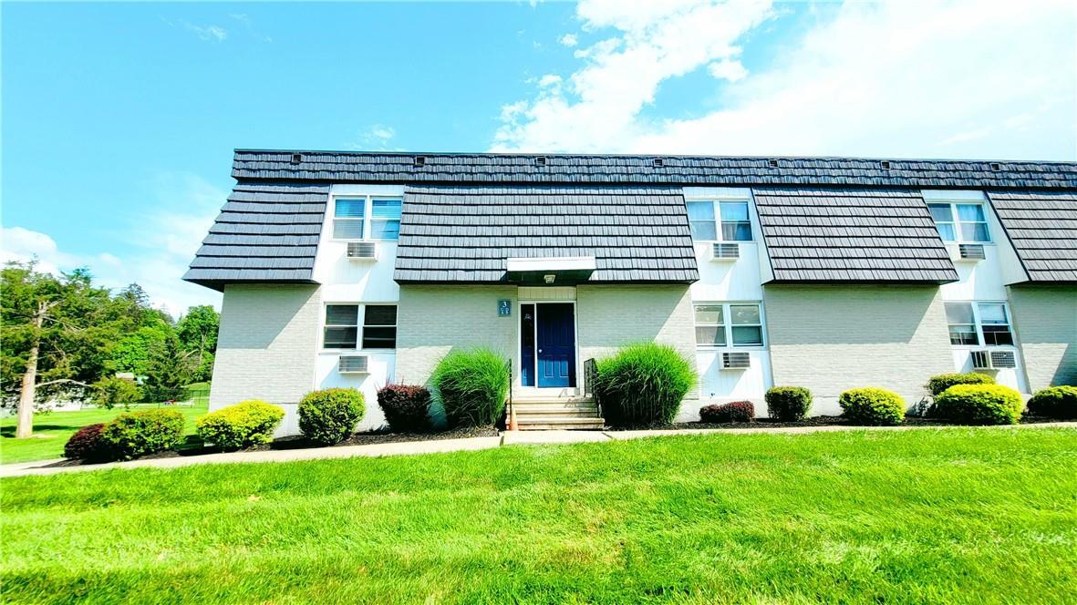 3 White Gate Rd in Wappingers Falls, NY - Building Photo
