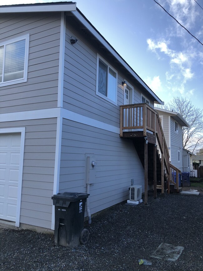 7411 S Park Ave, Unit B in Tacoma, WA - Building Photo - Building Photo