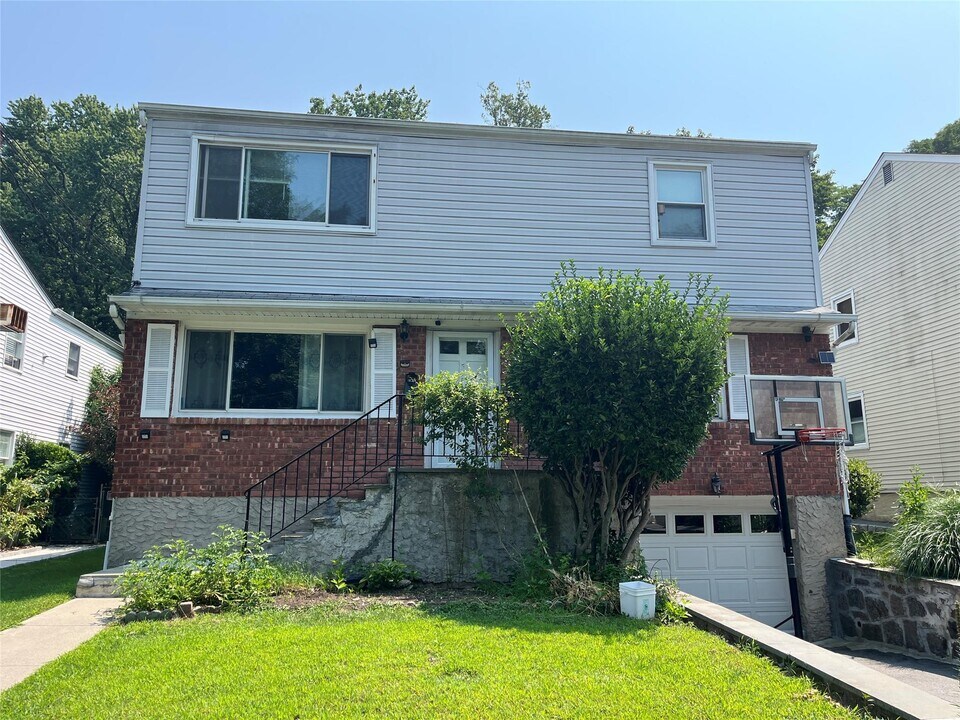 549 Almena Ave in Ardsley, NY - Building Photo