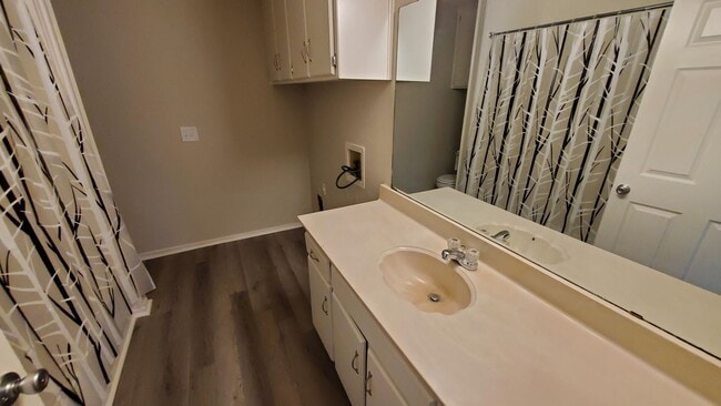 4123 S Washington St