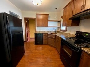 167 E Mapledale Ave in Akron, OH - Building Photo - Building Photo