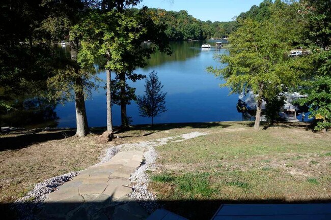 4157 Cindy Ln in Denver, NC - Building Photo - Building Photo
