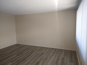 5228 Adobe Rd in Twentynine Palms, CA - Building Photo - Building Photo