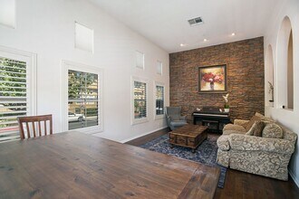 13325 Via Costanza in San Diego, CA - Building Photo - Building Photo