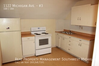 1122 Michigan Ave in St. Joseph, MI - Building Photo - Building Photo
