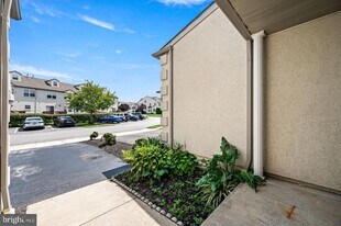 713 Whitetail Cir in King of Prussia, PA - Building Photo