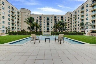 610 Clematis St in West Palm Beach, FL - Building Photo - Building Photo