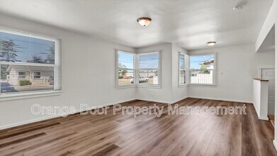 77 S California Ave in Tacoma, WA - Building Photo - Building Photo
