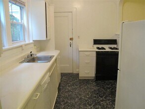 1 Langdon Sq, Unit 1 in Cambridge, MA - Building Photo - Building Photo