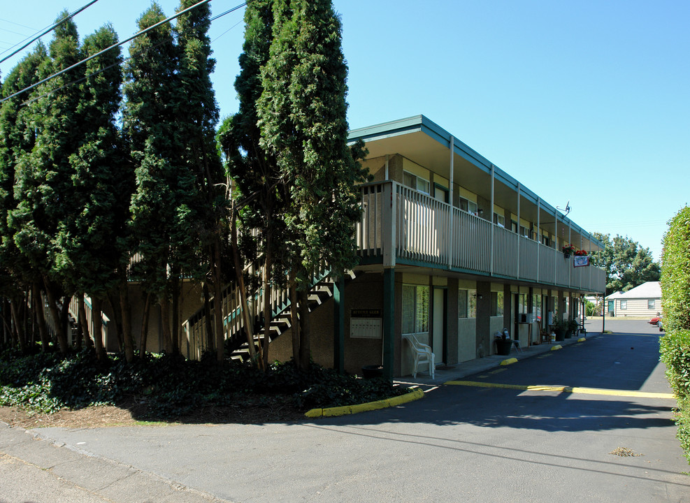 Autumn Glen Apartments in Springfield, OR - Building Photo