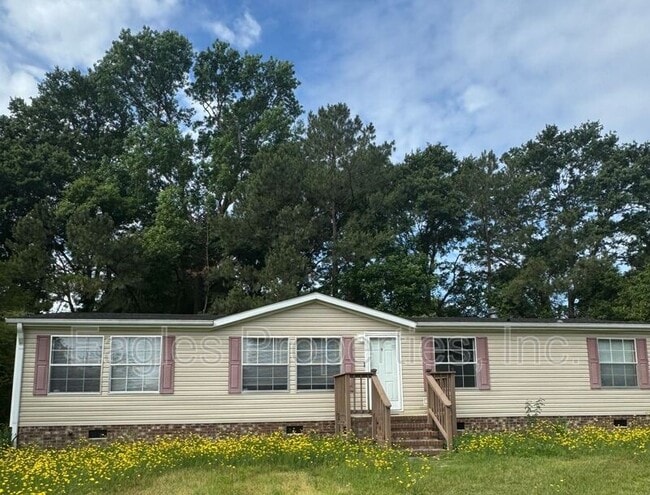 property at 106 Wedgewood Pl