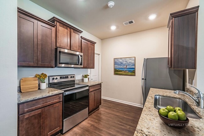 6477 Rainbow Row in Pell City, AL - Building Photo - Building Photo