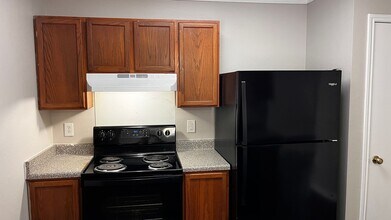 10018 Sunset Pl in San Antonio, TX - Building Photo - Building Photo