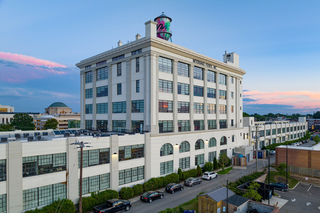 Cookie Factory Lofts in Richmond, VA - Foto de edificio - Building Photo