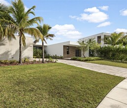 16539 Botaniko Dr N in Weston, FL - Building Photo - Building Photo