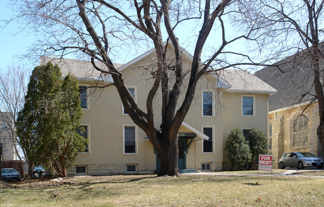 2735 Humboldt Ave S in Minneapolis, MN - Foto de edificio - Building Photo