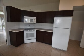 3240 Brewster Dr in Kissimmee, FL - Building Photo - Building Photo