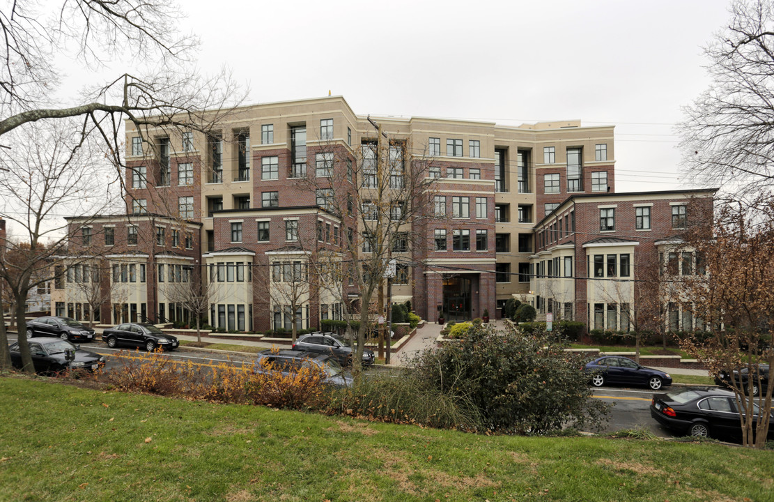 Tenley Hill in Washington, DC - Foto de edificio