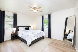 6484 Aylesworth Dr in Parma Heights, OH - Building Photo - Building Photo