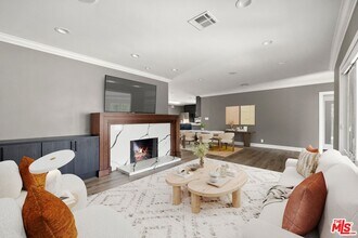 2011 Stearns Dr in Los Angeles, CA - Building Photo - Building Photo