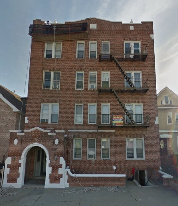 1431 E 2nd St in Brooklyn, NY - Building Photo