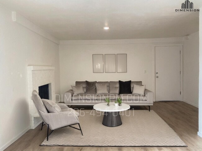 102 Tacoma Blvd S, Unit #2 in Pacific, WA - Foto de edificio - Building Photo